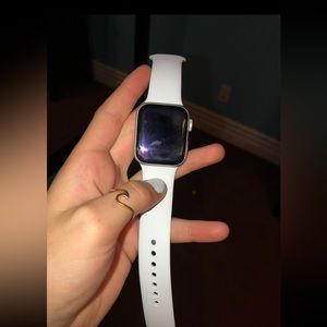 series 4 apple watch 40mm